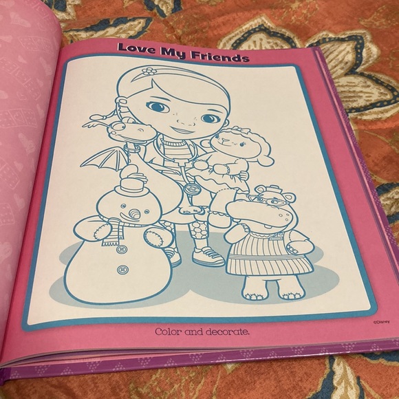 Kids book Doc McStuffins - Picture 4 of 4